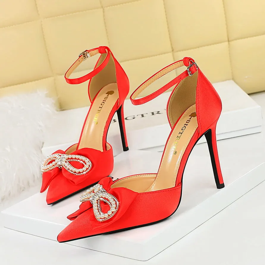 Chic Pearl Accent Hollowed High Heel Sandals