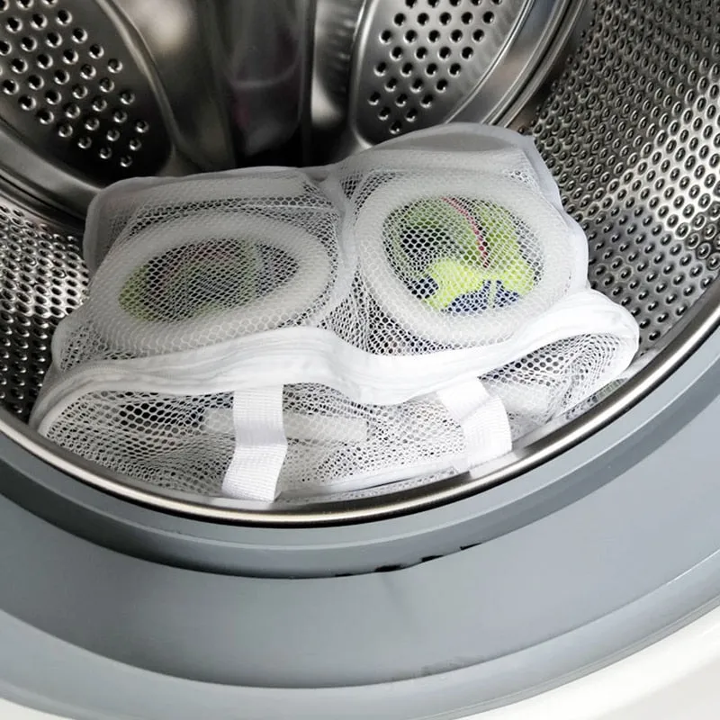 Durable And Portable Easy To Use Shoes And Sneakers Laundry Bag For Washing And Drying
