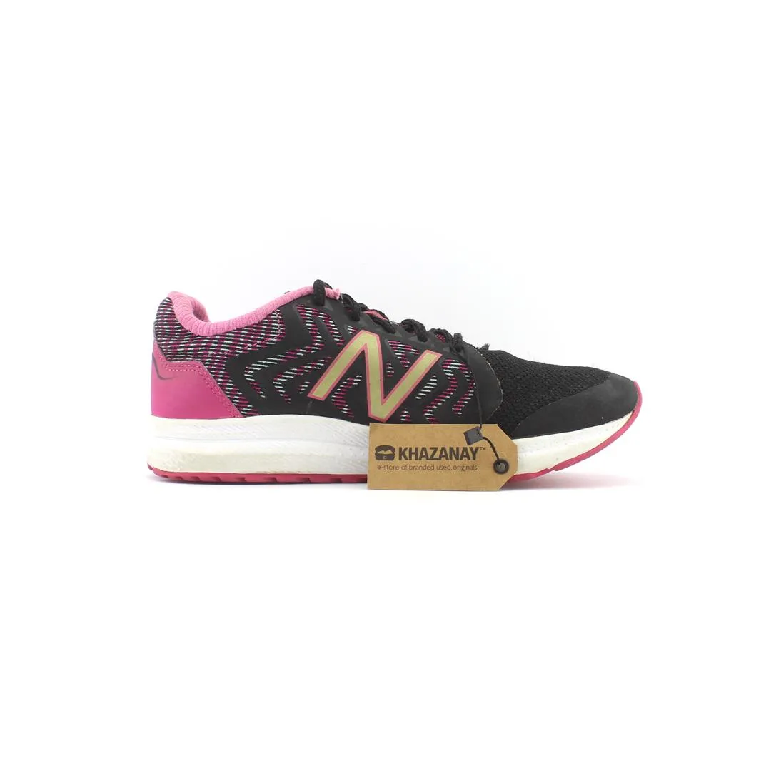 NEW BALANCE  519V2