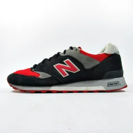 NEW BALANCE 557