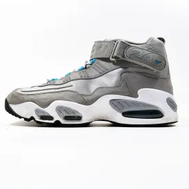 NIKE 24