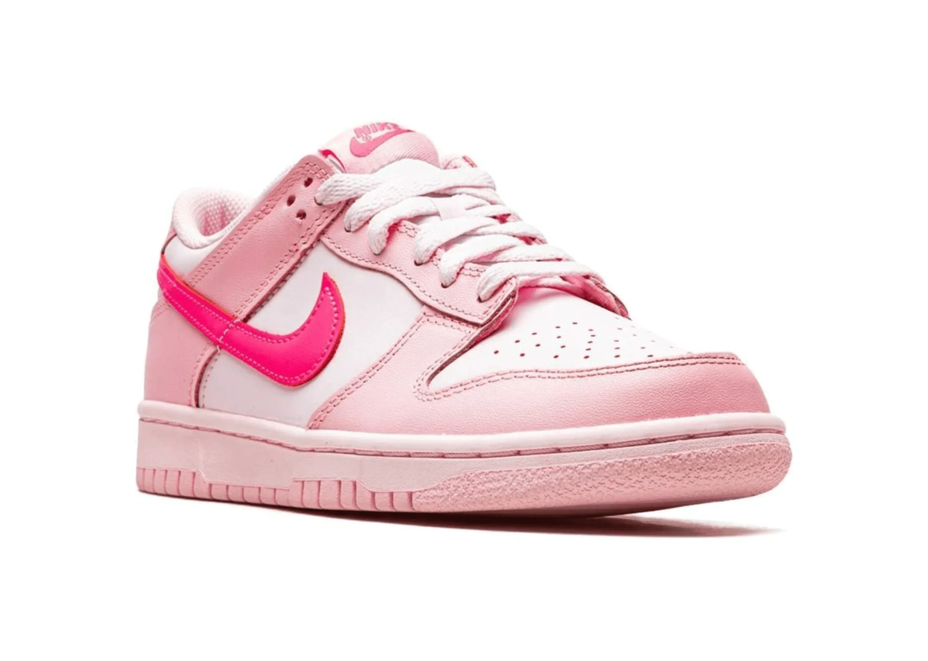 Nike Dunk Low Triple Pink