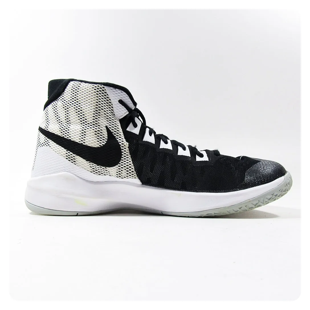 NIKE Zoom Devosion