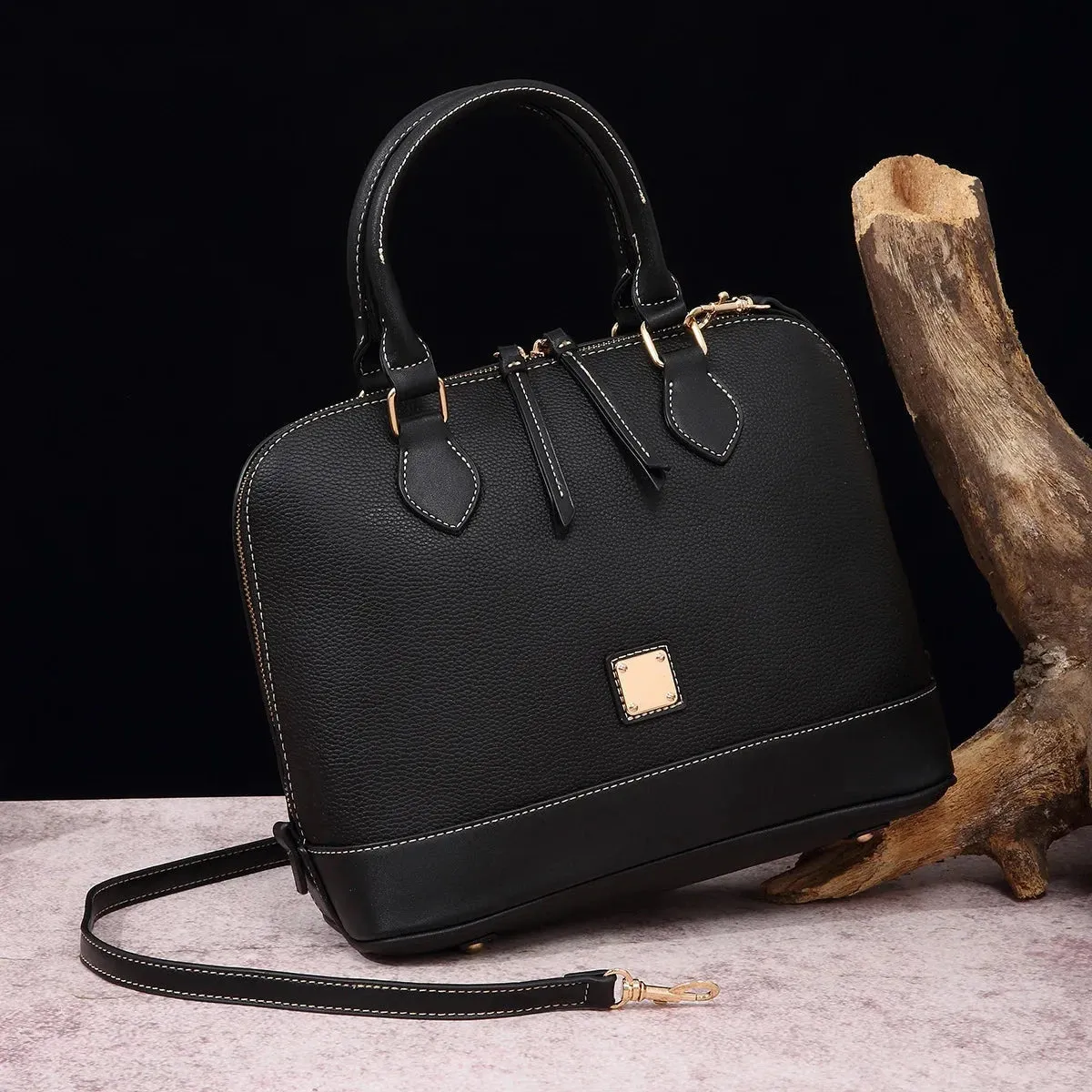 Retro Women's Leather Bag - Helena Classic