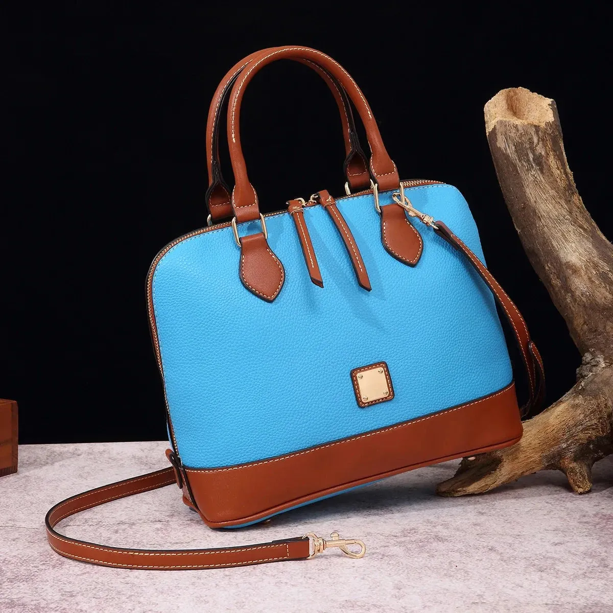 Retro Women's Leather Bag - Helena Classic